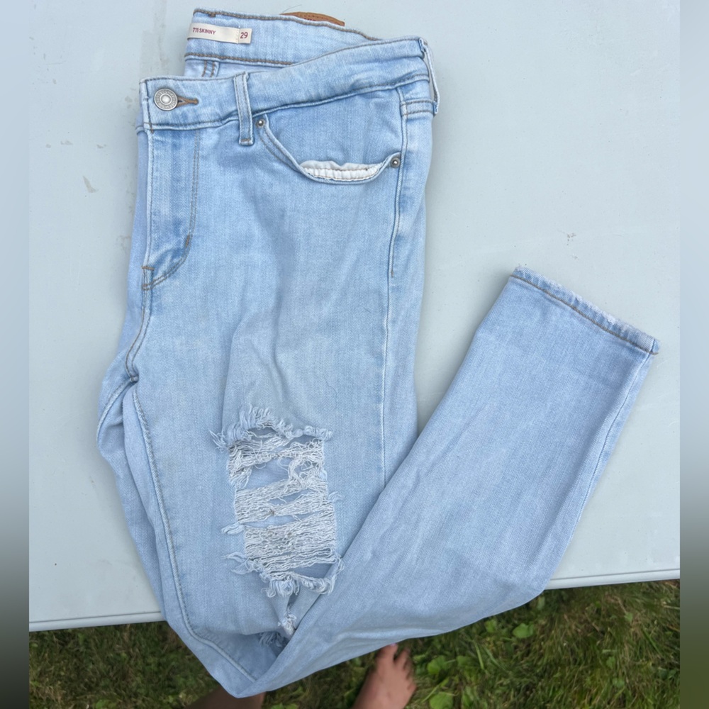 Levi’s Light Blue Distressed Women Jeans